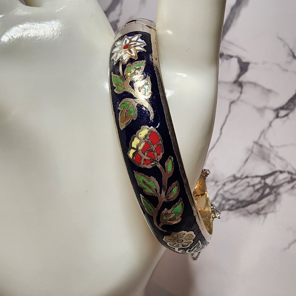 Vintage Silver Siam Hinged Bangle Bracelet